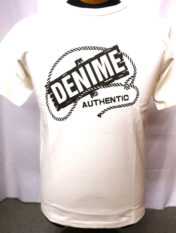 クルーネックTシャツ